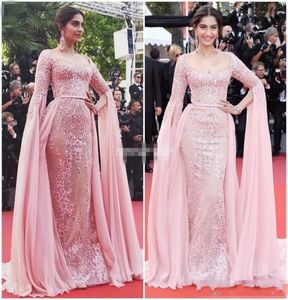 2019 Pink lace Appliqued Overskirt Evening Dresses Formal Party Gowns Zipper Back long poet sleeves Red Carpet Celebrity Dress Pro1759610