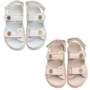 Justerbara glidskor Stylish Women Sandals Summer Desinateur Flats för kvinnodesigner Sandalen White Designer Flats Apricot