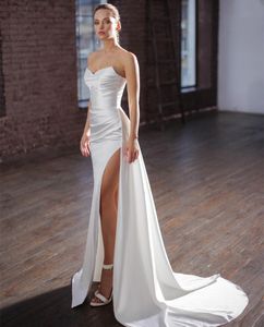 Elegant Long Satin V-Neck Wedding Dresses With Slit Mermaid Ivory Pleated Vestido de novia Sweep Train Zipper Back Bridal Gowns for Women