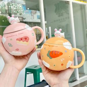 マグカップかわいいニンジンセラミック漫画コーヒーカップガールフレンドギフトオリジナルドリンクパーソナライズされた飲み物の水平ホーム用品