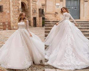 Naviblue 2019 Dolly Modest Long Sleeves Wedding Dresses Ball Gown Bateau Neck Lace Appliqued Bridal Clows Court Train Plus Size Ve1584440