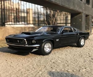 124 1969 Ford Mustang Boss 429 Simulação de carro Modelo de carros Crafts Decoração Coleração Ferramentas de brinquedo presente206k6320068