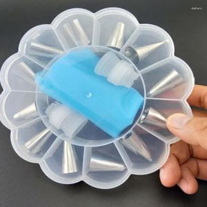 Baking Tools Cream Pastry Bag Tips Converter DIY Cake Decorat 12PCS Stainless Steel Nozzle 1pcs Silicone Icing Piping Box