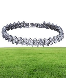 18K vitguldpläterad zirkonia tennisarmband diamant handkedja för män kvinnor hjärta älskar kristall armband armband älskare gåva val9670211