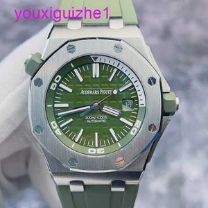 Letzte AP -Handgelenk Watch Royal Oak Offshore Serie 15710st Avocado Green Dial Automatic Mechanical Watch Mens 42mm Voll Set