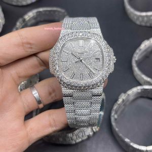 Popularne męskie mrożone diamenty zegarki Diamond Bezel Watch Silver Diamond Face Pełny diamentowy pasek Automatyczny mechaniczny nadgarstek248o