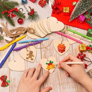 20pcs hölzerne Scheiben DIY Crafts Creative Decree Decorative DIY Weihnachtsholzausschnitte Holzstücke für Home Weihnachtsbaumanhänger