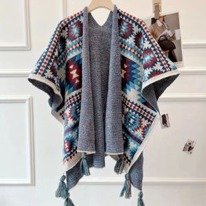 Poncho Cloak Tourism Sal Autumn and Winter Ethnic Style Sticked Capes Highend Outer Scarf Split Women 240412