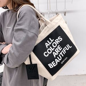 Designväska handväska högkvalitativ kapacitet lyxiga axelpåsar mode kvinnor crossbody canvas tote tryckt handväska damer handväska avslappnad koppling tote