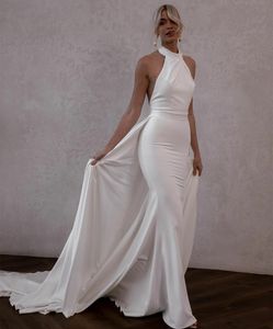 Eleganckie długie Crepe Halter Garden Suknie ślubne Syrenka Ivory Open Back Vestido de Novia Sweep Train Suknie dla kobiet