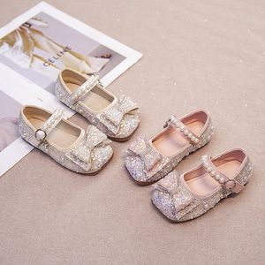 Dziewczyny Bow Buty Princess Buty Dzieci Toddlers Sandals Dress Wedding Party Suknia Sprężyna jesień Sofe Water Water Diamond Skórzane dzieci taniec buty k6fv#