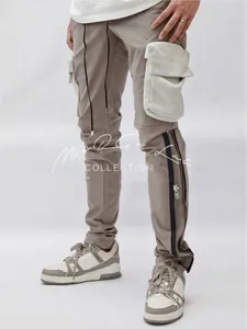 Pantaloni da uomo Stile Techwear Stile con cerniera Multi-Bag Cinched Waist Slim-Fit Cargo