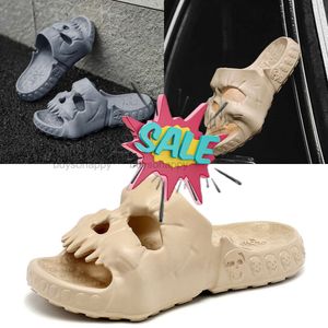 2024 Popular EVA Shoes Skull Feet Thick Sole Sandals Summer Black blue Beach Mens Shoes Breathable Slippers GAI size 40-45