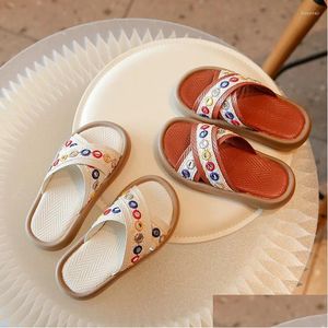 Slipper 2024 Summer Kids National Legal Flipers Cool para Meninas China-Chic One Word estilo chinês doce Little Bohemian Drop Deliver