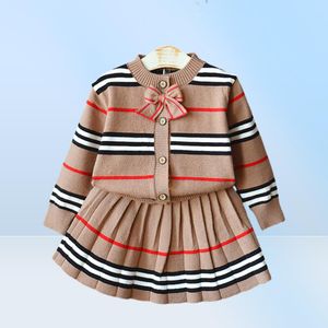 Baby Girls Winter Clothes Set Girl Sweater Striped Pleated Skirt Twopiece Suit 37 Years Kids Clothing5342662