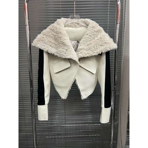 Women's Trench Coats Niche Design Trendy Brand Fur Lapel Woolen Jacket Short Fitting Fashionable Warm Trend Street Outerwear