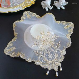 Tavolo tavolo decorazione e accessori per perle in maglia dorata Fiori ricami tè tappetino tappetino per il matrimonio cucina di trama di Natale