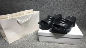 Women Designer floral indentations platform slipper Marshmallow rubber soles shoe nonslip black flipflops top slider Wide Flat s4994811