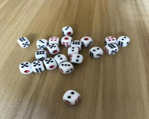 Dice Set Whate 10020050010001500PCS 10 мм Акриловый белый шестигранный филе Red Black Point