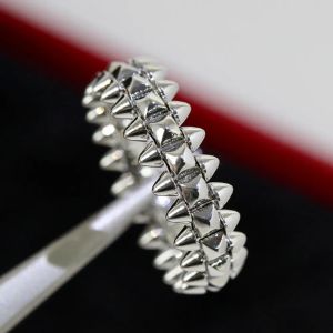 Moda bayanlar yüzük tasarımcısı clash de rings tasarımcı bayan mücevherler 18K altın gümüş altın titanyum ve çelik nişan yüzüğü düğün Noel doğum günü hediyesi