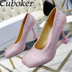 Kleiderschuhe 2024 Sommer Shining Pink Crystal Pumps Frauen Square Zeh Vollsteuereinstone Single Fashion Runway Party High Heel Frau