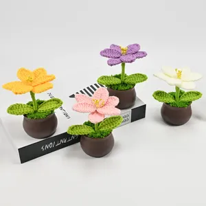 Dekorativa blommor 1pc tyg bonsai handstickad liljek krukväxt konstgjorda skrivbordsdekor för hem och kontor handgjorda valentins presenter