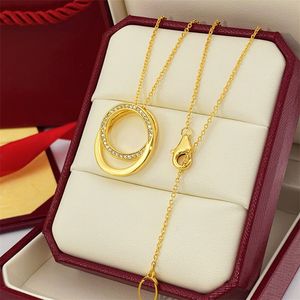 Jóias de colar de jóias de jóias Jóias de jóias de jóias de jóias de colar de pingente com diamantes com diamantes 18k Marca de moda pendente de ouro Luz de luxo Clavicle Chain for Women