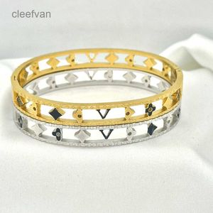 Designer Jewelry Designer Bracelets Jewelry Charm Bracelet Women Bangle Letter Plated Stainless Steel Gold Wristband Party Gifts Accessories Hollow Out