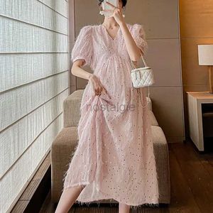 Moderskapsklänningar koreanska moderskapssekvensklänning nya kläder för gravida kvinnor V-ringningsbubbla ärmmode Söt rosa Vestidos Graviditetsklänningar 24412
