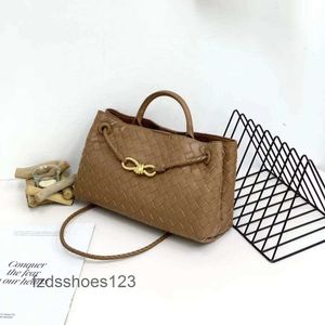 Eimer-Taschen und iamo asiamo große Designerin High-End New Bag Potteega One Schulter Venetas mit Mädchen Leder Crossbody Handheld Frauen Ost/West gewebt VJ9s