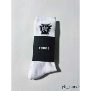 Rhude Socks Men Socks CalceTines女性デザイナー高品質の純粋な綿の快適さブランド代表脱酸化脱臭を吸収するエアストッキング335