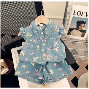 Kläderuppsättningar 2024 Summer Girls Floral Printing Denim Passar Baby Girl Fashion Sleeveless Top Shirts+Shorts Two-Piece Clothing Set Y240412