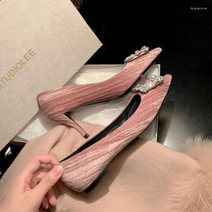 Casual Shoes 2024 Style Lavender Pink Velvet Ladies Office Crystal Flats Women glid på spetsig tå balettkvinna