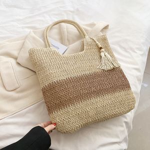 Straw Beach Bag Summer Woven Tote Bag with Tassels Large Shoulder Bag for Women Straw Purses and Handbags Rattan Boho Bag Raffia