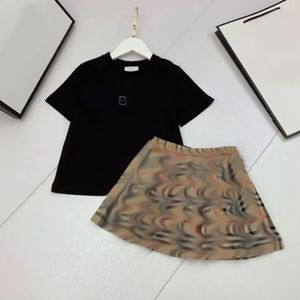 Luxury designer children T-shirt veil skirt fashionable and cute baby clothes children letters PLAID short sleeved suit clothing set summer girl cotton dress