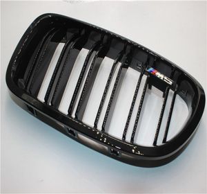 Ett par 5 -serie F10 Glossy Black Dual Slat M5 Style Front Kidney Grille Grill för F10 520I 523i 525i 530i 535i 2010+1870619