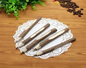 Brunnenstifte 50pcs umweltfreundlicher Holzstallstift natürlicher Branch Bleistift Rinde Stift Abbaubarer umweltfreundlicher Stift CUS5780802