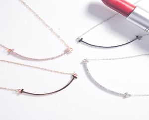 Новые 925 -серебряные ожерелья для любителей серебряных цепей Женские ожерелья моды модная тренда T -форма модели Crystal подвесной ожерелье6875536