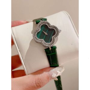 Van Women Wistwatch Fashion Cleefly Lüks Vanly Women Alhambra İzle Vintage Yüksek Görünüm Moda Işık Su Geçirmez Kadınlar QK9F