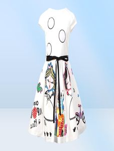 女の子の夏のドレスキッズ服2018ブランドの女のガールドレスとサッシーローブキャラクタープリンセスドレス衣料品5743745