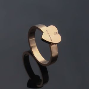 for Woman Designer Mens Letter Ring Titannium Stainless Heart Charms with MADE IN INTALY Engaved Anillos Rings Three Colors