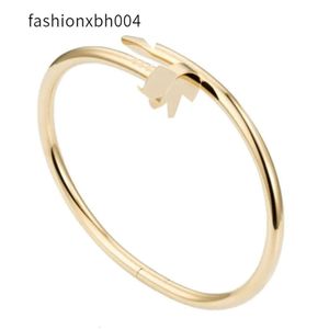 designer bracelet lover sweet bangle minimalist stainless steel versatile bracelets designer for women bracelet sier gold designer jewelry charm bracelet