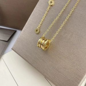 Classic Love Luxury necklace designer for women fashionable new 316L titanium steel pendant necklace high-quality 18k gold necklace brand
