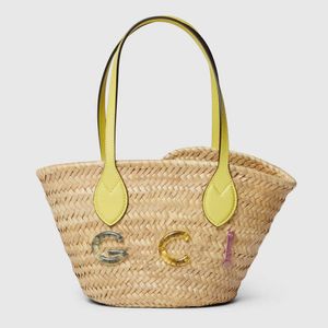 Primavera ed estate Nuova borsa per erba intrecciata fatta a mano portatile versatile sacca da spiaggia telaio di erba alta 240412