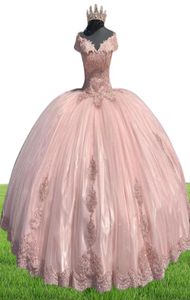 Modest Ball Gown Quinceanera Dresses Off the Shoulder Appliques Lace Sweet 16 Cheap Party Dress vestido de 15 anos9429284