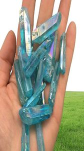 6pcs Blue Titanium Aura Angel Zauberstabpunkte natürliche rohe Kristallraue Heilung Topaz Lemurian Samen Prism Cluster Charms Stone7781830