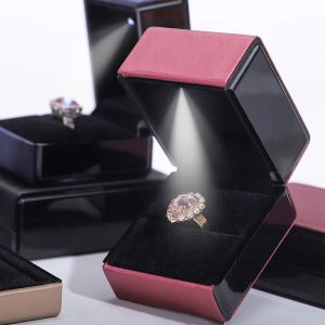 Luxury Engagement Wedding PU Leather LED Light Ring Jewellery Case Wholesale Necklace Pendant Jewelry Gift Packaging Boxes 2023