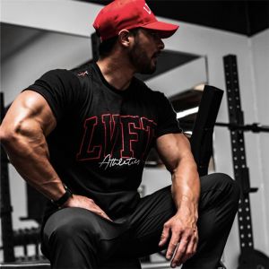 T-Shirts Yaz Erkek Spor Salyaçları Sıradan Sıkı Tişört Fitness Vücut İnşa Gömlek Mektup Baskılı Moda Erkek Pamuk Koşu Giyim Tee Üstler