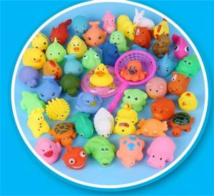 Baby Bath Toys Water Play Equipment Dusch Water Fun Floating Squeaky Yellow Rubber Duck Cute Animal Babys Duschar Gummi Waters 3569103