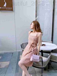 Grundläggande avslappnade klänningar Designer Shenzhen Nanyou High End Xiaoxiangjia Spring/Summer New Slim Fit, utseende, vit orange rosa spetsar upp backless klänning 501p